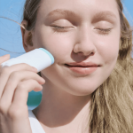 Protector Solar Spf50+ Hyalucica Sun Stick 20Gr - Skin1004 - Imagen 3